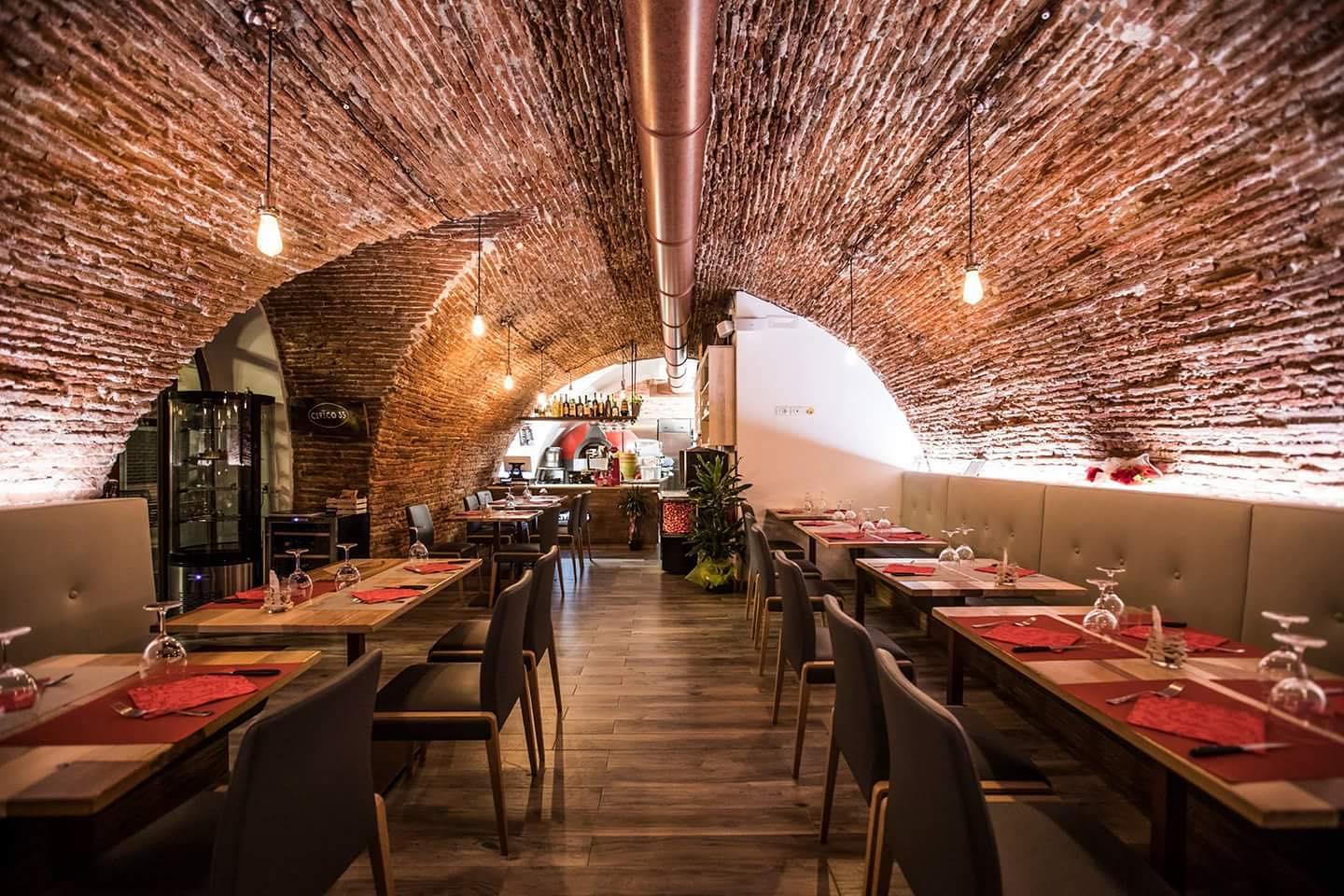 Civico 35 Pizzeria · interno